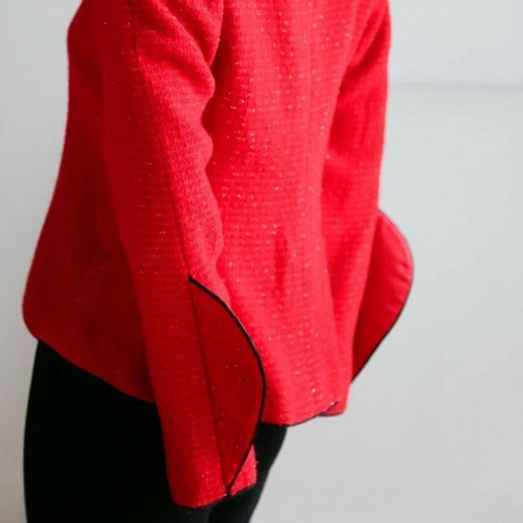 Vintage  50s 60s Fitted Cropped Bright Red Silver Lurex Thread Accent Blazer - Picture 8 of 11
